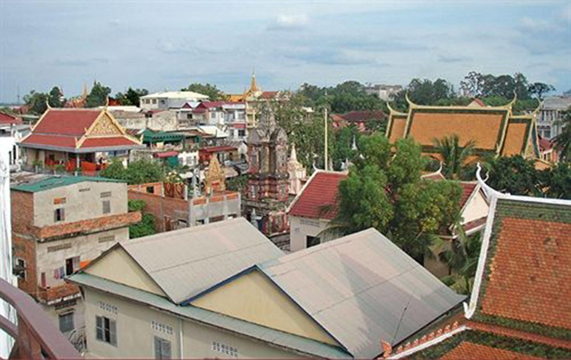 Cyclo Hotel-Bar-Restaurant Phnom Penh Exteriör bild